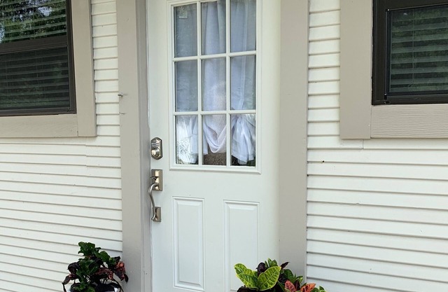 Castroville, Little Alsace of Texas, cozy backhouse! 20 minutes to theme parks