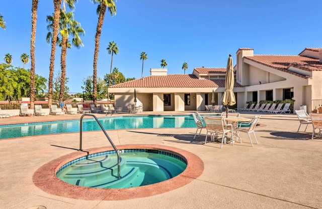 Cathedral City Condo w/Pool, 7 Mi to Palm Springs