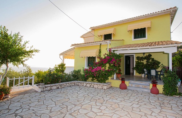 Caza Levantiera 4 bedroom villa