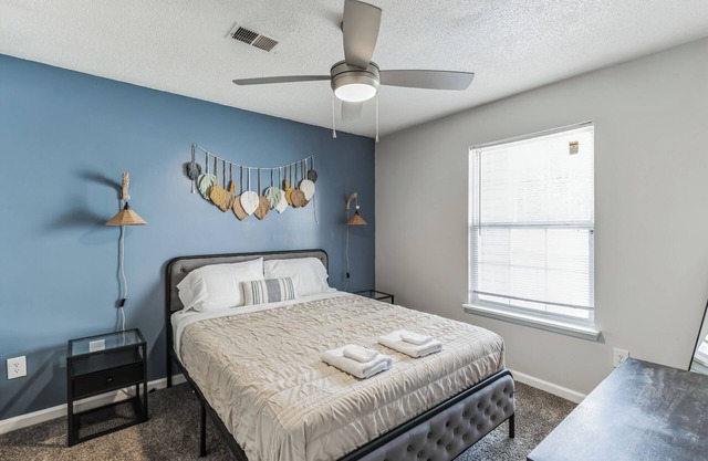CB 965-201 Modern Fayetteville Charm