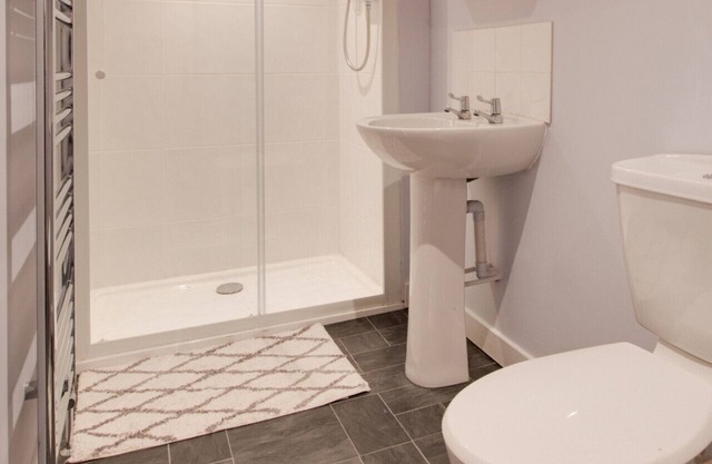Cefnhendre - Two Bedroom House, Sleeps 4