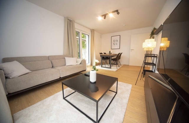Central Apartment | BBQ Terrace | Big NetflixTV