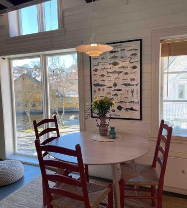 Central apartment with a loft in the middle of Egersund city center