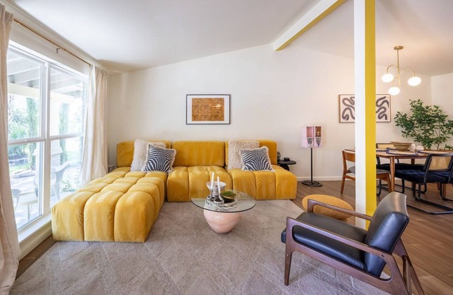 Central Austin Downtown Bungalow