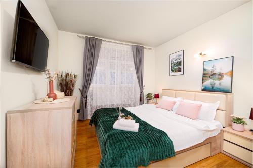 Central Elegant - Anastasia apartment - By OpenHouse