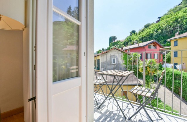 Central in Cernobbio with balcony (VOLTA Central Apartment)