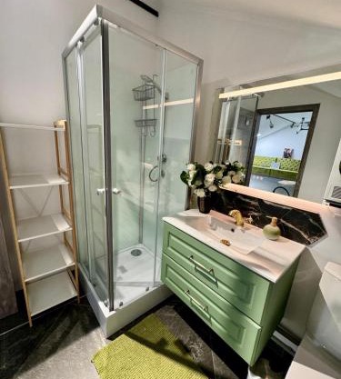 CENTRAL LUXURy REZIDENCE