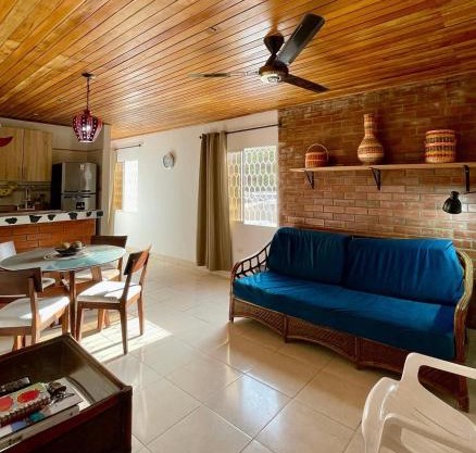 Central-walking distance to the beach/downtown+A/C