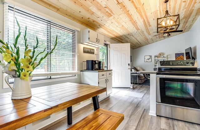 Central Wisconsin Cabin: Golf, Lakes & Trails!