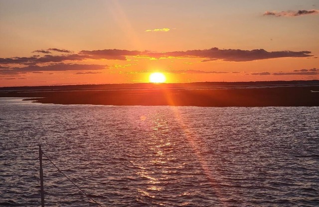 Chadwick Beach Island 5Br 2 bth Water Front, Spacious Panoramic Bay/water views
