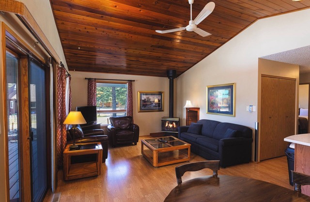 Chalet #134 - Pet Friendly Two Bedroom