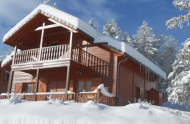 CHALET 2*LUXURY,10 PERS.120m2, WIFI, SAUNA, NETFLIX, RECOMMENDED/ANCIENT RENTERS