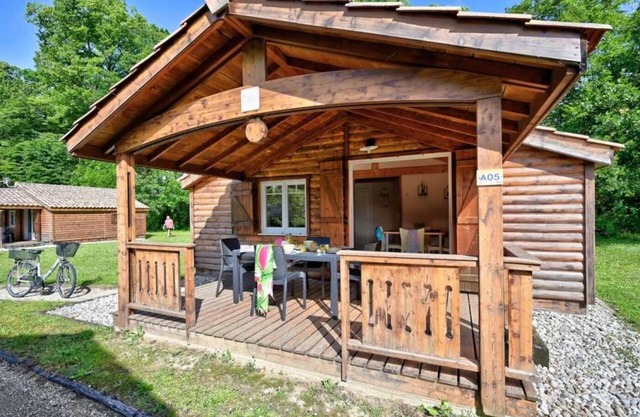 Chalet 3 étoiles - Piscine - ccbbihb