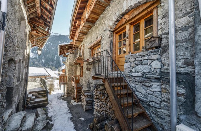 CHALET ALOUETTE Authentique et confortable Proche commerces et Pistes