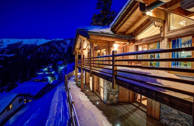 Chalet Auriane - Five Bedroom Chalet, Sleeps 12