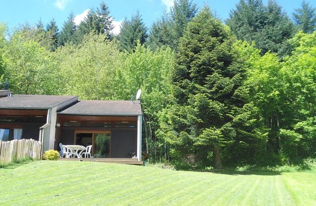 Chalet de la Vallée Noble in a quiet, green setting Pets welcome