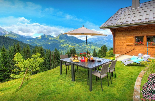 Chalet de Paul et Marie - charming base for 8, great views - OVO Network