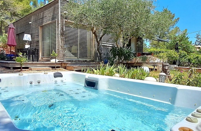 Chalet du Rastel, jacuzzi and terraces