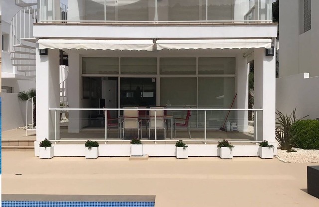 Chalet with private pool, Wifi and A. C in Cala Vadella