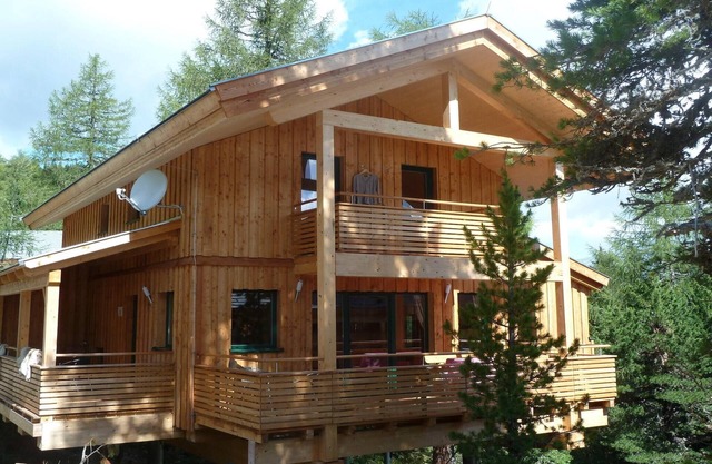 Chalet in Alps near Ski Slopes & Sauna
