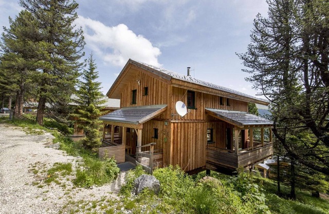 Chalet in Alps with Sauna near Ski Slopes