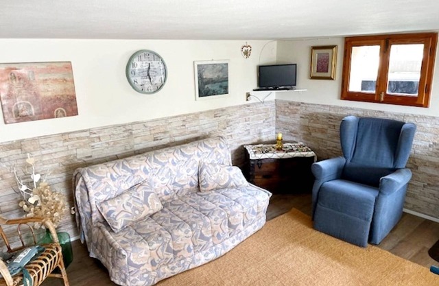 Chalet in Marliana near Tuscan Hills