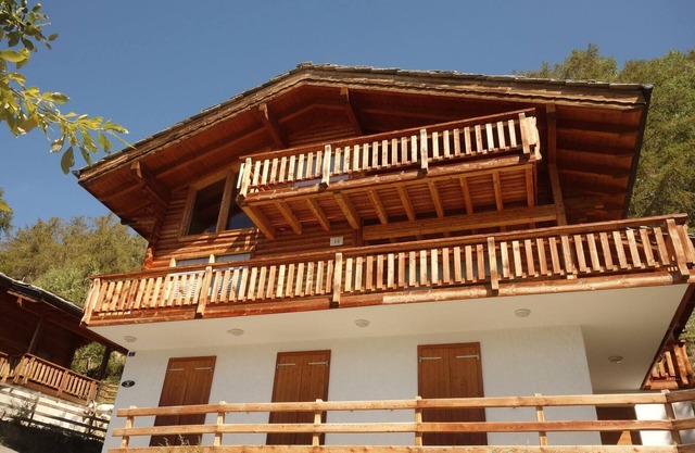 Chalet in Veysonnaz with balcony