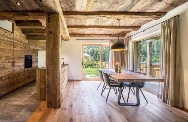Chalet 'Zu Wosser' with Mountain View, Private Terrace and Garden