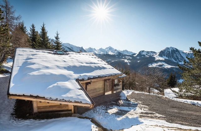 Chalet 'Karavi' with Mountain View, Shared Pool and Wi-Fi