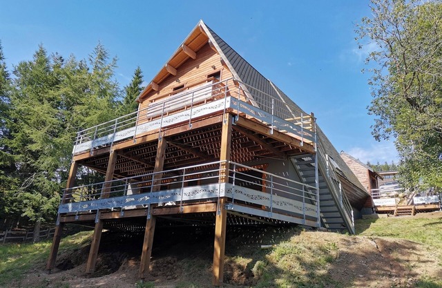 CHALET l'IDEAL FOR RENT IN SUPERBESSE (Auvergne) with 6 bedrooms for 14 people