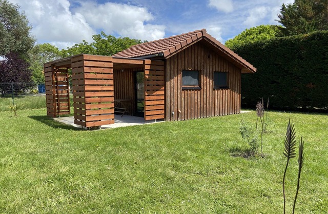 Chalet 'Ma Cabane Océan' with Private Terrace, Private Garden and Air Conditioning