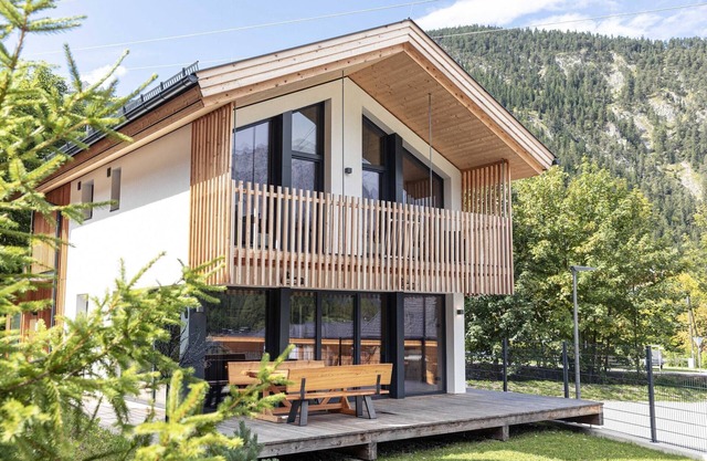 Chalet mit 4 Schlafzimmern, Sauna und Kamin