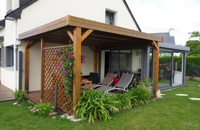 Chalet near Cap Frehel with Coastal Views