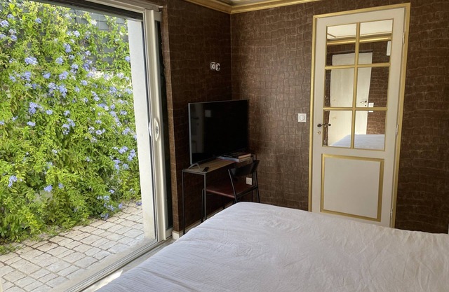 chambre Aix-en-Provence·swiming Pool.Garden.Vue.marble bathroom.palm grove.
