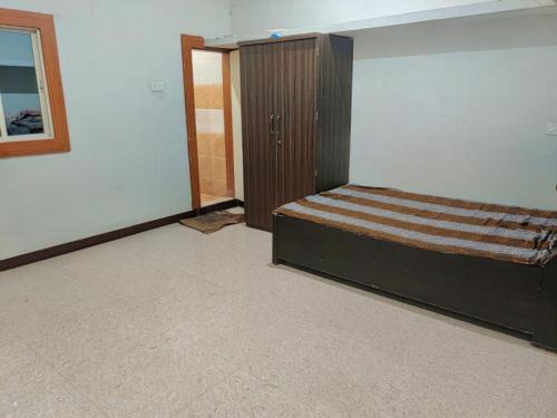 Chandravanshi Hotel & Guest House