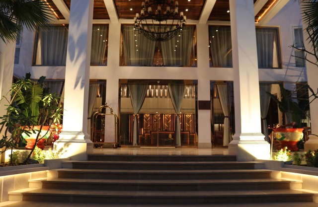 Chang Palace Vientiane