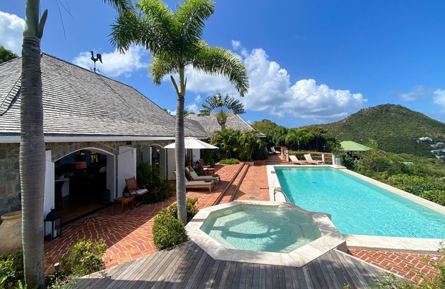 Chanticleer in Lorient by Personal Villas - Breathtaking Serene Paradise