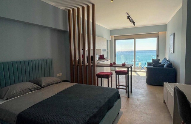 Charaki Sea Breeze Modern Studio with Sea View