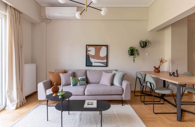 Charismatic 2BR Apartment in Hilton