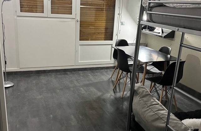Charland studio in auron