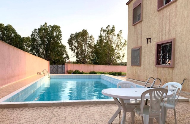 Charmante Villa Avec Piscine À6min de la Plage