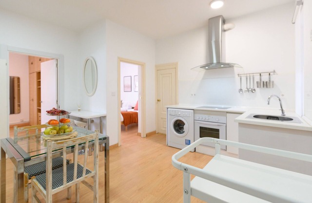 Charmartin 4 Towers: 2 bedrooms ideal for families and business travellers