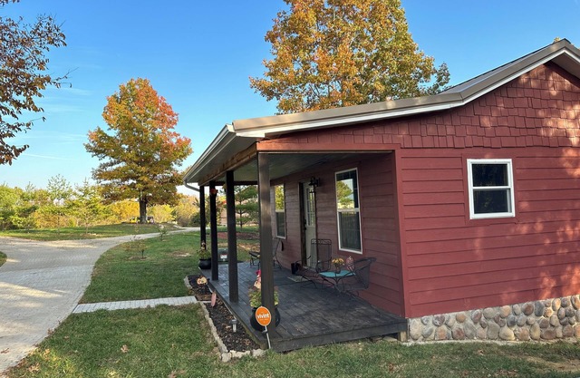 Charming 1-bedroom cottage with WiFi and AC in lovely Stamping ky