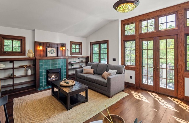 Charming 1-bedroom apartment in brilliant Asheville with WiFi, AC