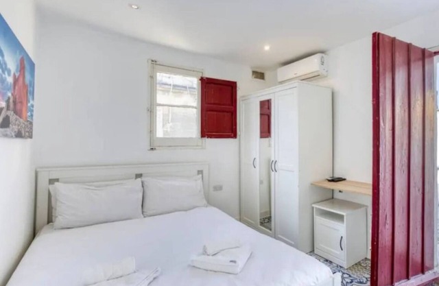 Charming 1BR in Floriana with a Private Terrace!