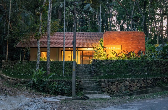 Charming 2-BR farmhouse with AC, WiFi in Thiruvananthapuram.nOne with Nature
