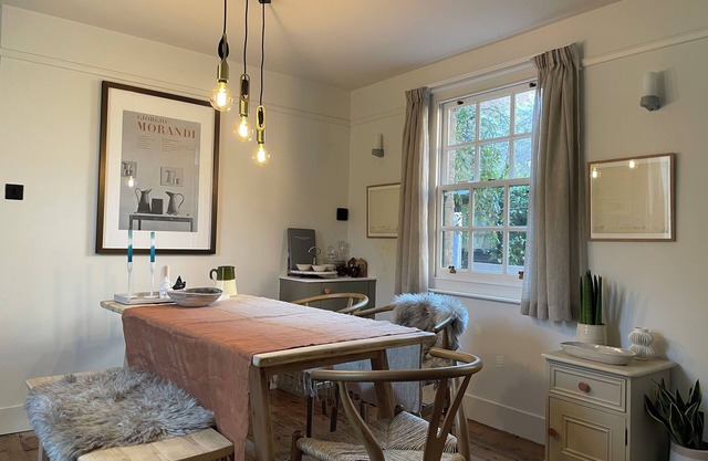 Charming 2-bedroom 2-bathroom cottage in central beautiful medieval Rye