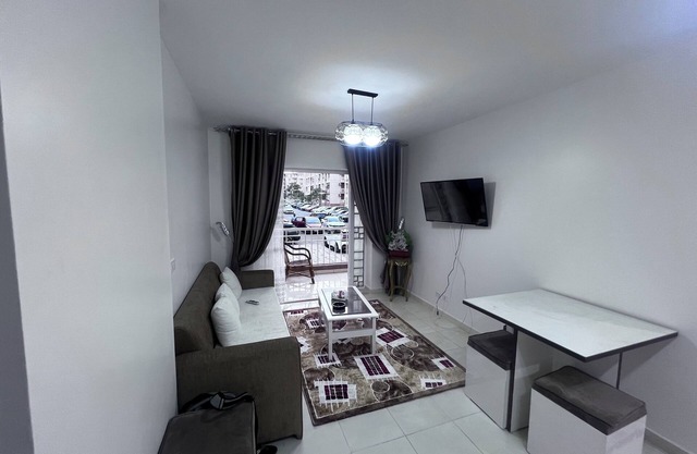 Charming 2-bedroom apartment with AC, and WiFi in Enchanting Cairo Governorate