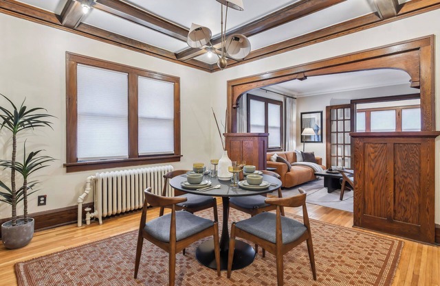 Charming 2-bedroom condo in wonderful Saint Paul with Balcony