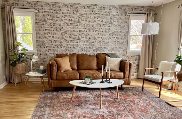 Charming 2-Bedroom Home Near Hospital